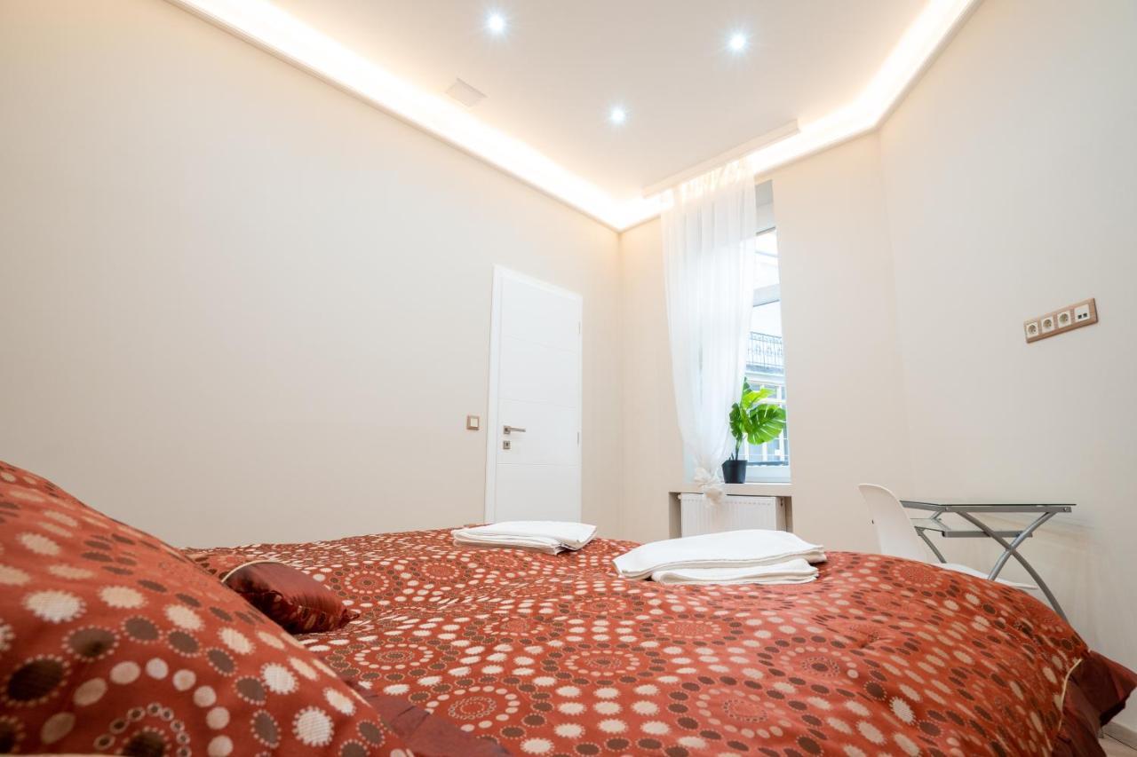 Modern, Quiet & Cozy Apartment In The Middle Of Downtown Near Danube At Fashion Street Budapest Exterior foto
